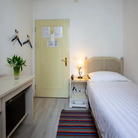 Piccolo Hotel